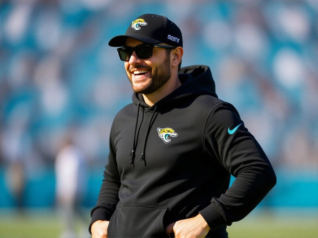 Lawrence’s 3 TDs, Little’s 52-yard FG lift Jaguars over Cardinals 27-24 in OT